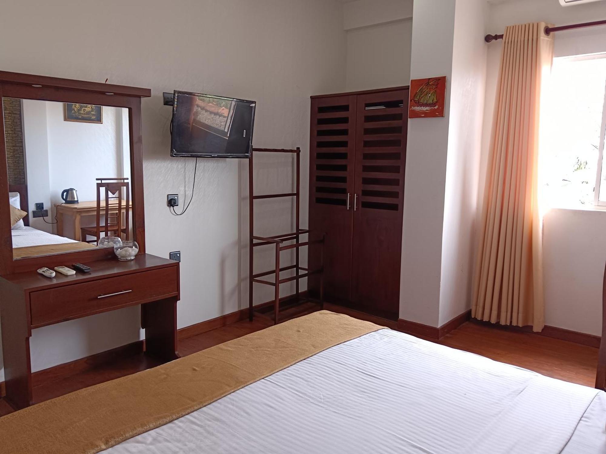 La Cozy Hotel & Restaurant Negombo Daluwekotuwa Екстер'єр фото